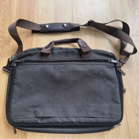 Tumi Black and Brown Men's Bag Yuma slim briefcase satchel - Picture 13 of 15